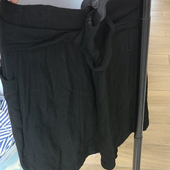 HYFVE Black Mini Skirt with Tie Waist - Picture 4 of 6